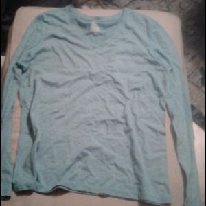 I am selling a Danskin Now tee shirt